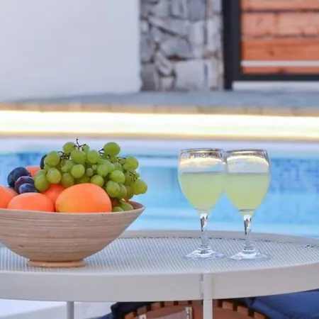 Troskot Apartamento *